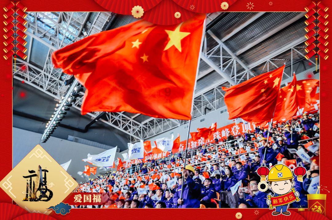 大象公然吞云吐雾被目击染上烟瘾,专家公开真相大赞:比人还聪明